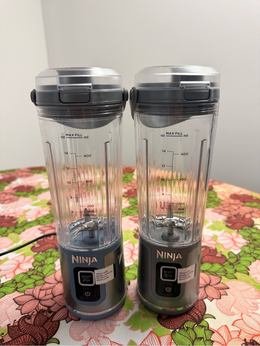 Ninja Personal Blender Pair - Clear and Gray Portable Cups